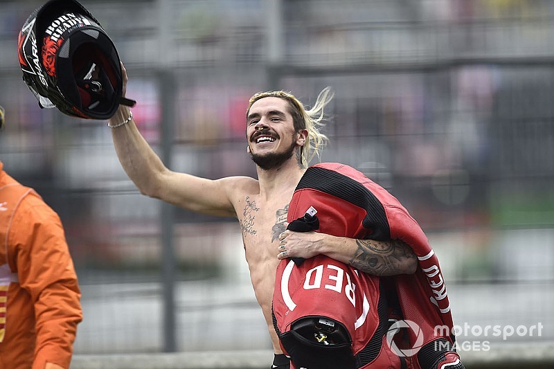 Галерея: прощальний стриптиз Реддінга після останньої гонки MotoGP