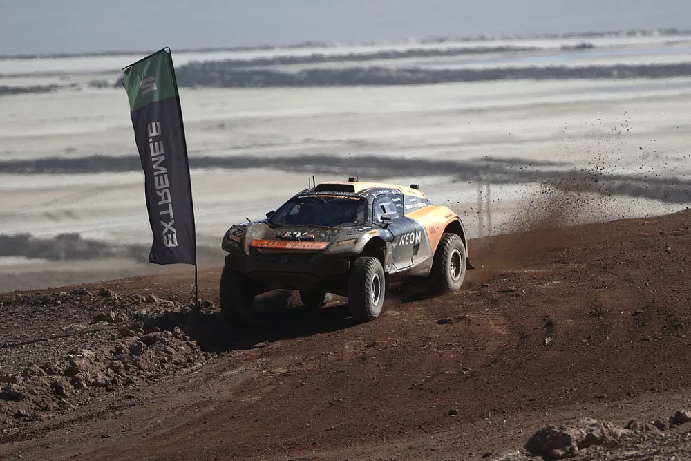 Emma Gilmour, Tanner Foust, NEOM McLaren Extreme E 