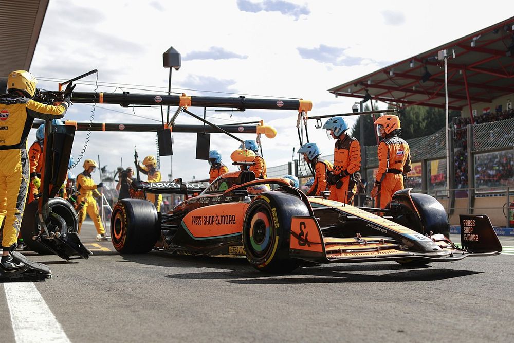 Daniel Ricciardo, McLaren MCL36, leaves his pit box after a stop