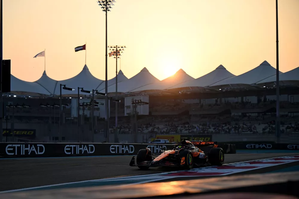 Oscar Piastri, McLaren MCL38