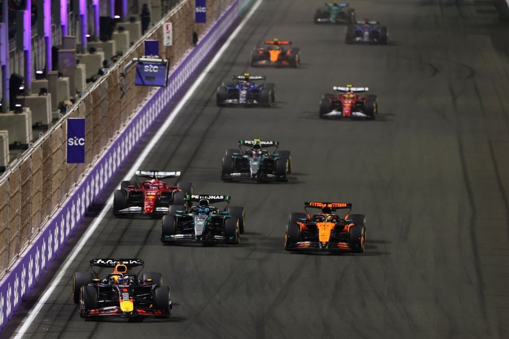 Charles Leclerc, Ferrari, Oscar Piastri, McLaren, Max Verstappen, Red Bull Racing, George Russell, Mercedes