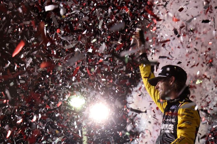 How Ryan Blaney charged from 13th to 1st in Daytona thriller