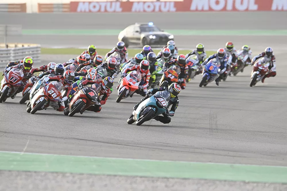 Darryn Binder, Petronas Sprinta Racing leads