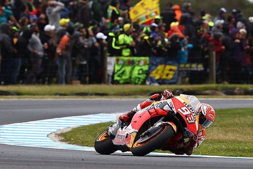 Marquez wygrywa, wypadek Vinalesa