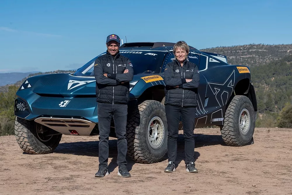 Nasser Al-Attiyah, Jutta Kleinschmidt, Cupra Tavascan 
