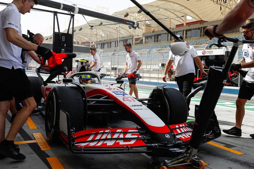 Mick Schumacher, Haas VF-22