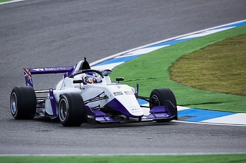 Chadwick gana la primera carrera de la W Series