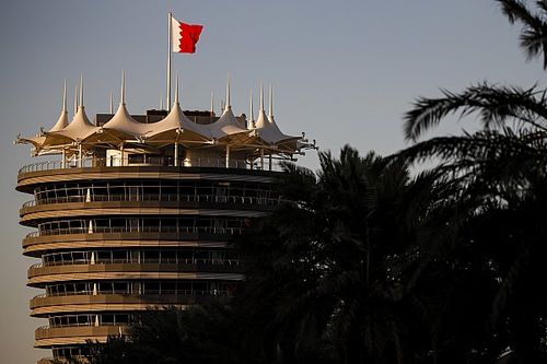 Формула 1 опубликовала расписание тестов в Бахрейне