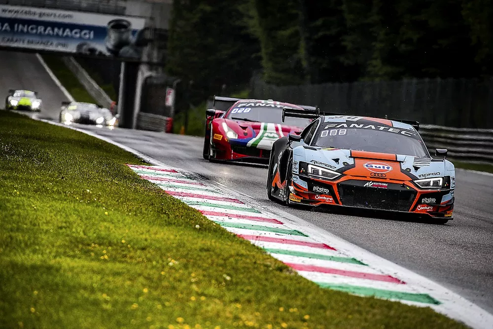 #30 Team WRT Audi R8 LMS GT3: Benjamin Goethe, Stuart Hall, James Pull