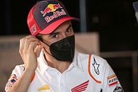 Márquez: "Aún veo mucha diferencia entre los dos brazos"