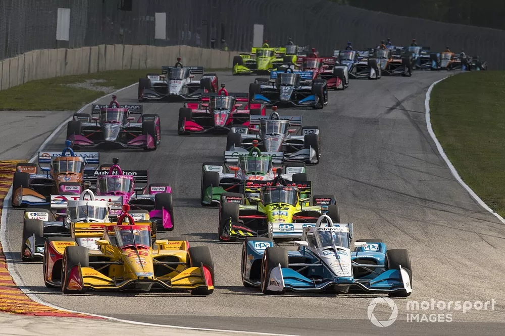 Race Start, Josef Newgarden, Team Penske Chevrolet  