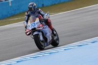Alex M&aacute;rquez lidera el warm up y Acosta se estrella a alta velocidad contra las barreras