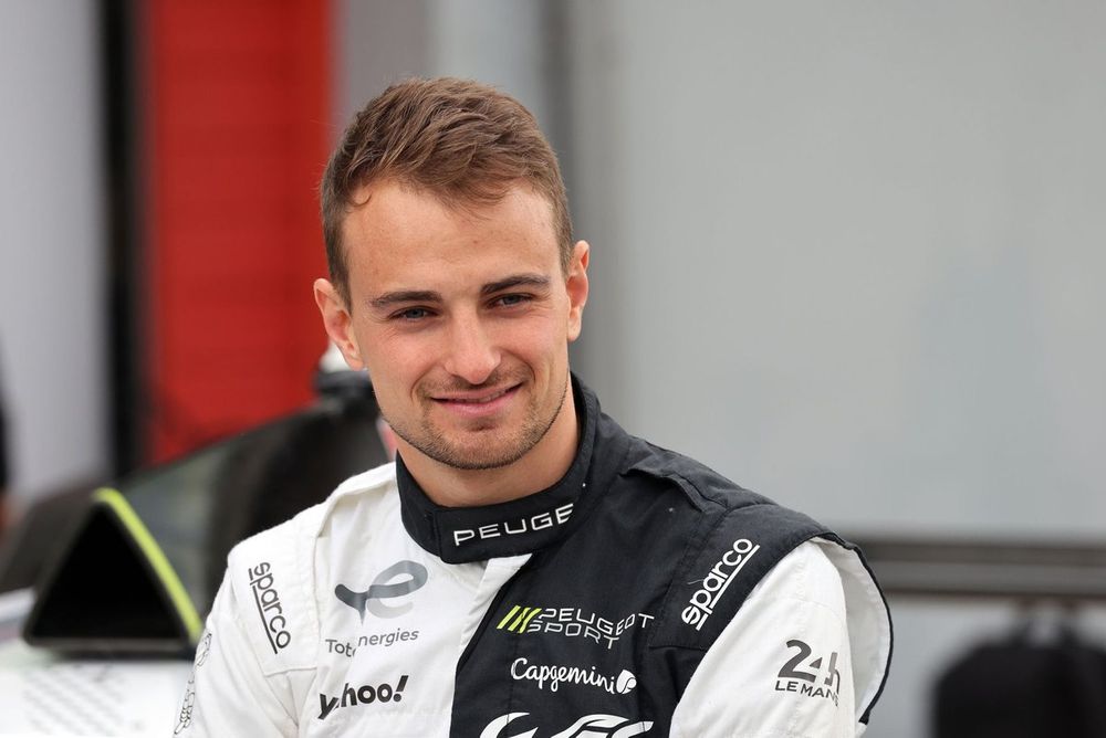 #93 Peugeot Totalenergies Peugeot 9X8: Nico Muller