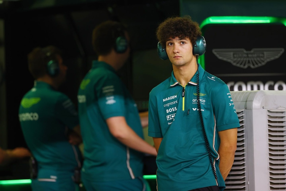Crawford in “very slow” 2026 F1 talks with Cadillac