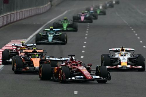 Leclerc fue v&iacute;ctima de un problema de motor durante la carrera en Bak&uacute;