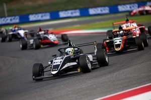 Gabriel Gomez reage após quali complicado em Mugello e é vice-líder da Euro F4