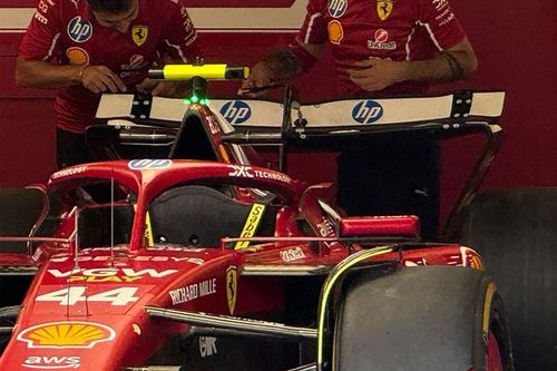 Ferrari, en Bak&uacute; con el aler&oacute;n trasero de Spa, con soluciones de puzle