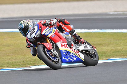 Honda WSBK gains likely to "take time", warns Camier