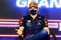 Verstappen n&atilde;o descarta correr apenas com Red Bull na F1: "Tudo depende do quanto seremos competitivos"
