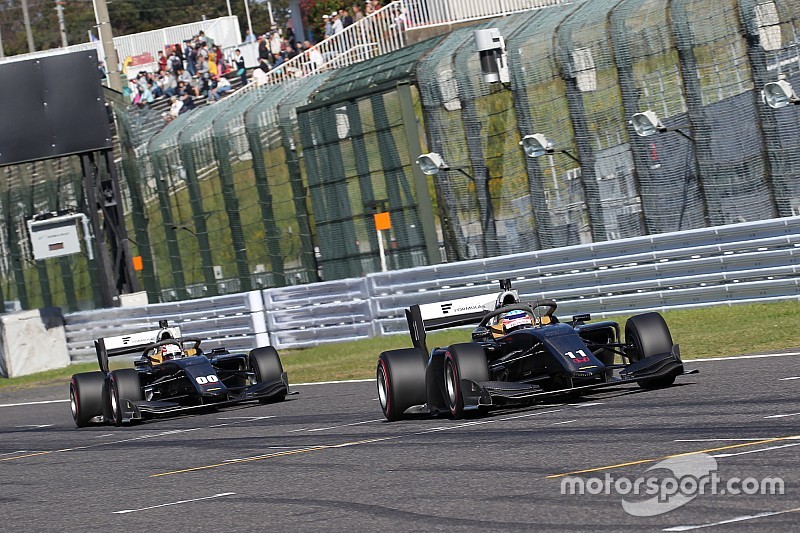 モースポフェスで新車SF19が揃い踏み! SFオープニングラップ開催