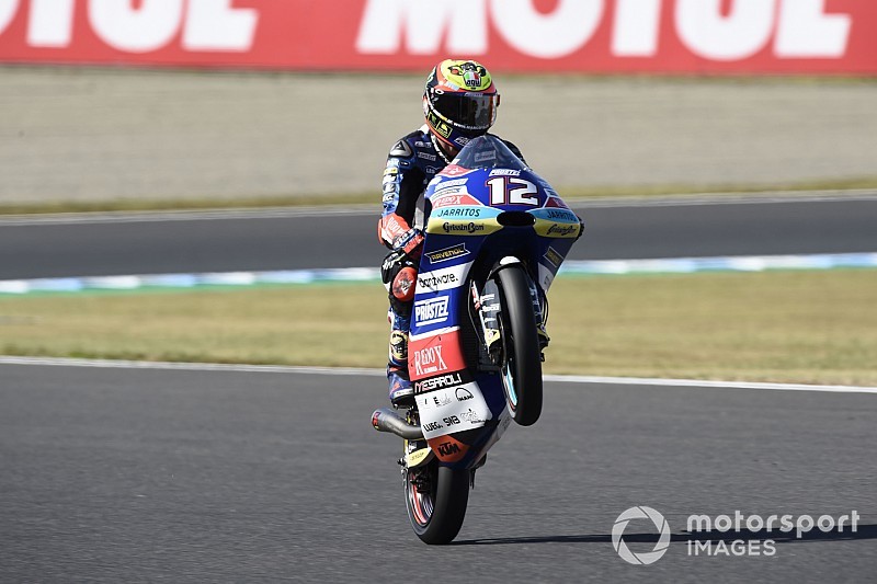 Motegi Moto3: Bezzecchi wins thriller as Martin crashes