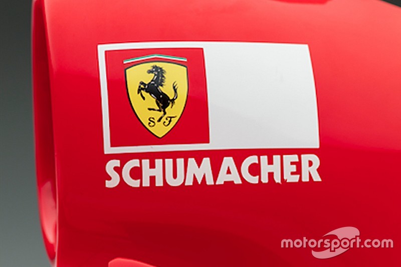 Schumacher 2001-es autója rekordösszeget ér: 7.5 millió dollár