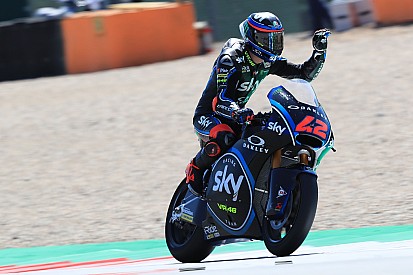 Moto2 Belanda: Bagnaia dominan, Baldassarri pecah ban