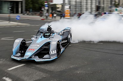 Bildergalerie: Nico Rosberg im Formel-E-Auto