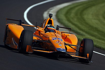 СМИ: Машину Алонсо в Indy 500 будет обслуживать Carlin