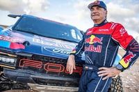 Ford solo se presenta con Sainz y Ekstrom a preparar el Dakar 2025