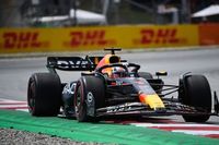 Verstappen lidera pese a la lluvia de Barcelona en FP3; Alonso fue 5&ordm;