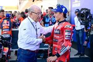 Ezpeleta: "MotoGP não fará absolutamente nada para frear domínio de Marc Márquez"