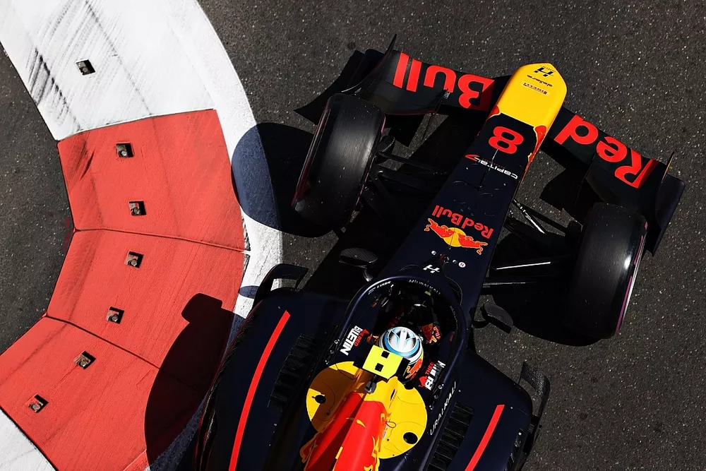 Juri Vips, Hitech Grand Prix