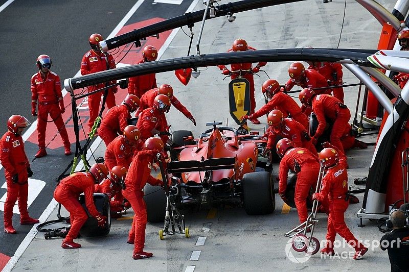 Sebastian Vettel, Ferrari SF90, makes a pit stop