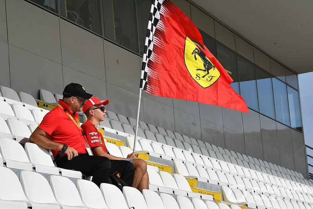 Ferrari fans