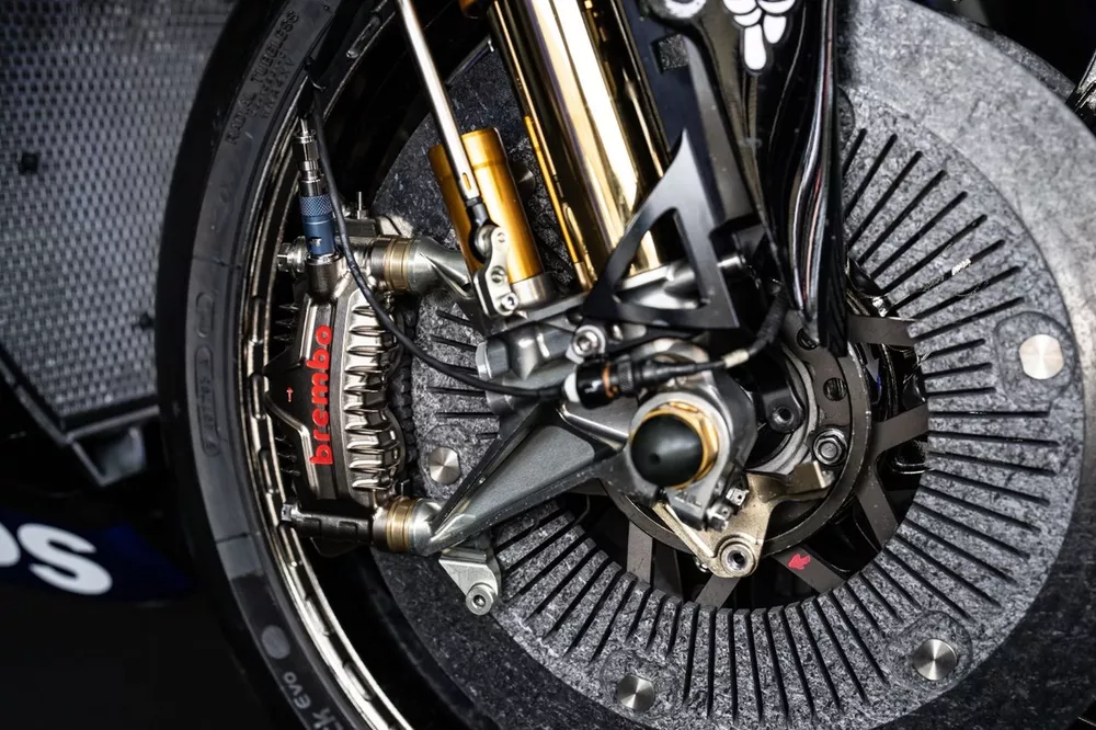 il disco freno Brembo maggiorato di MotoGP da 355 mm