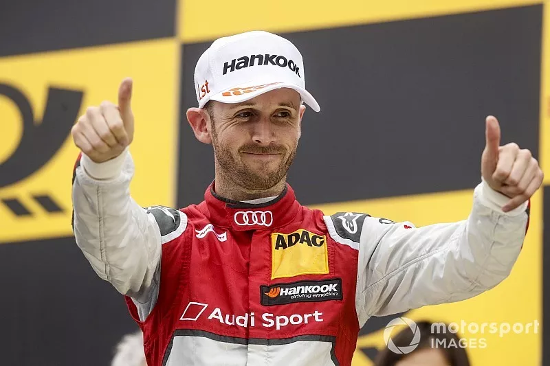 Podium: Racewinnaar Rene Rast, Audi Sport Team Rosberg. James Gasperotti 