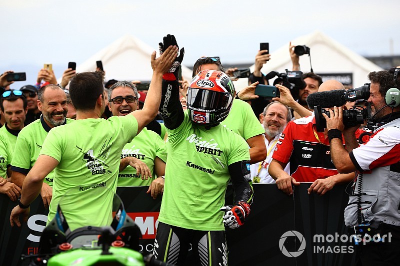 WSBK, Ель Віллікум: з перемогою Рея у першій гонці Kawasaki виграв Кубок конструкторів