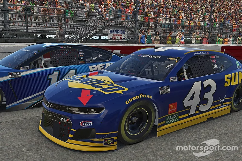 Bubba Wallace, Sunoco Chevrolet, Clint Bowyer, PEAK Antifreeze Ford