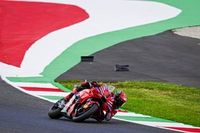 Bagnaia manda en el último libre del fin de semana por delante de Márquez
