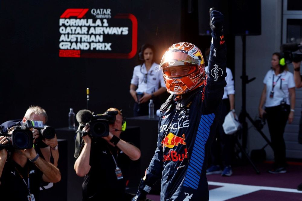 Polak Max Verstappen, Red Bull Racing, świętuje w Parc Ferme