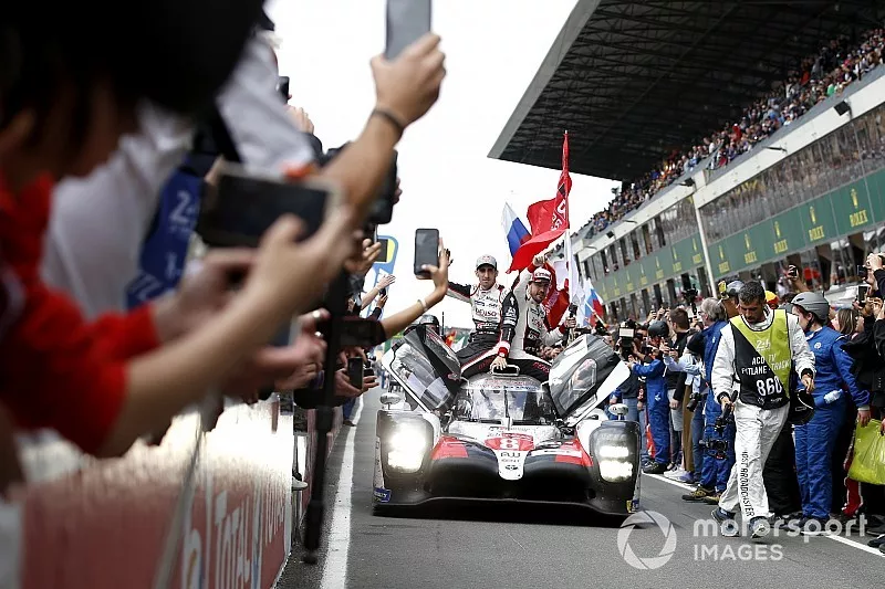 #8 Toyota Gazoo Racing Toyota TS050: S&eacute;bastien Buemi, Kazuki Nakajima, Fernando Alonso