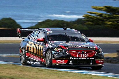 Reynolds leads early Supercars test running