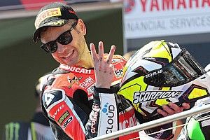 Bautista completa un debut de ensueño ganando las tres carreras de  Phillip Island