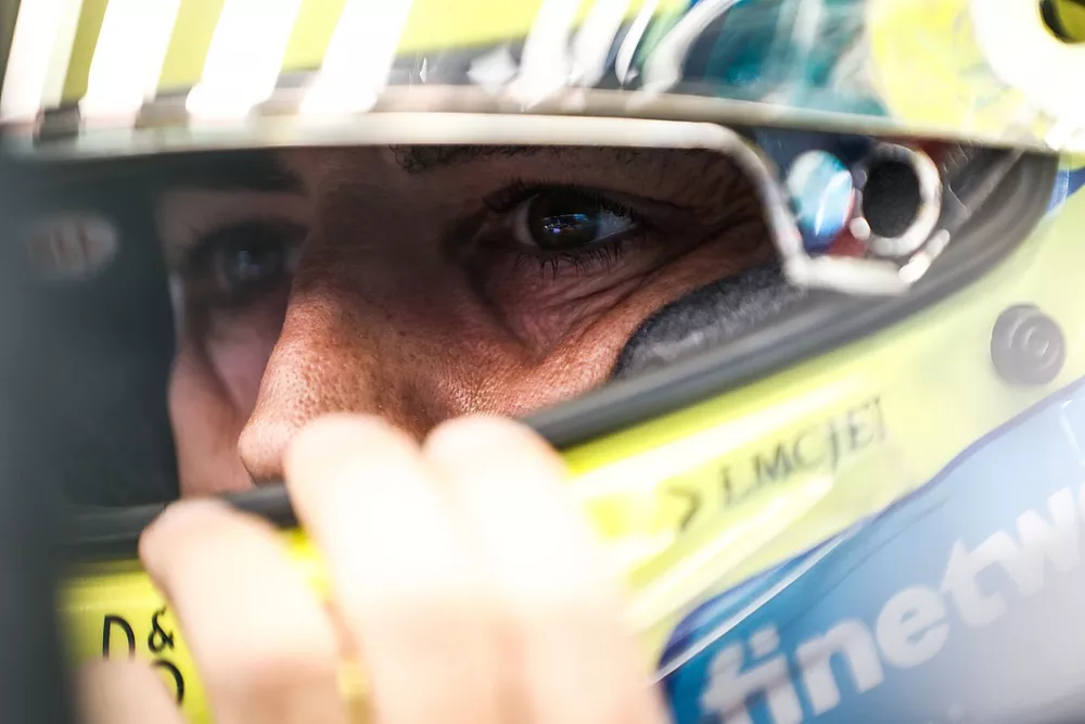 Fernando Alonso, Aston Martin F1 Team