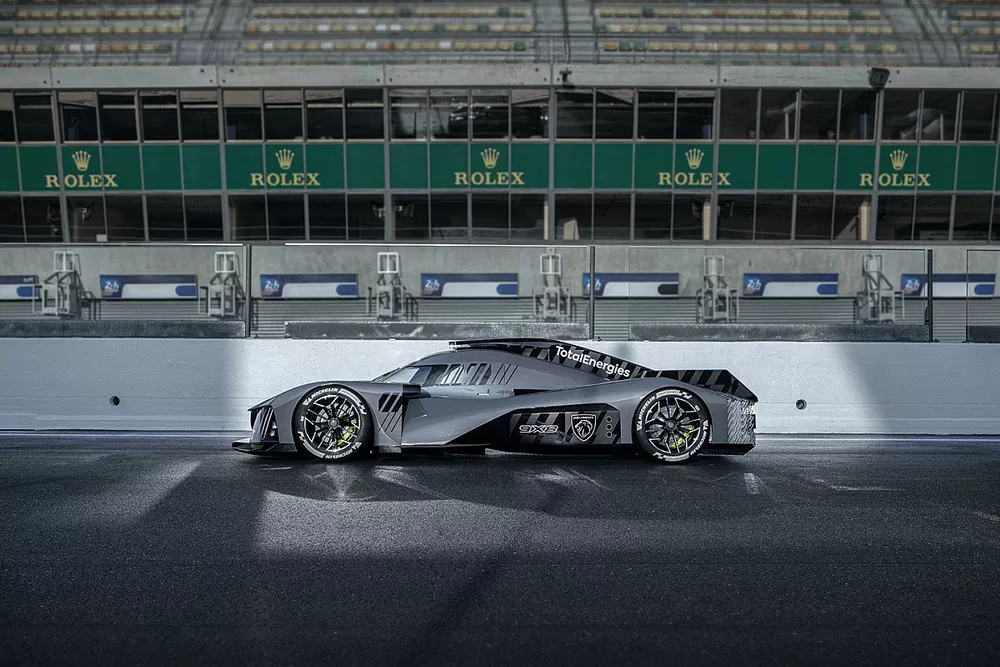 Peugeot Hypercar 9X8
