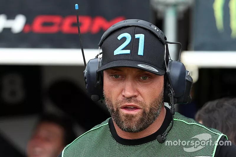 Roan van de Moosdijk, F&H Kawasaki Racing met trainer Marc de Reuver