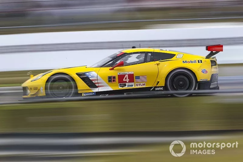 #4 Corvette Racing Corvette C7.R, GTLM: Oliver Gavin, Tommy Milner, Marcel Fassler