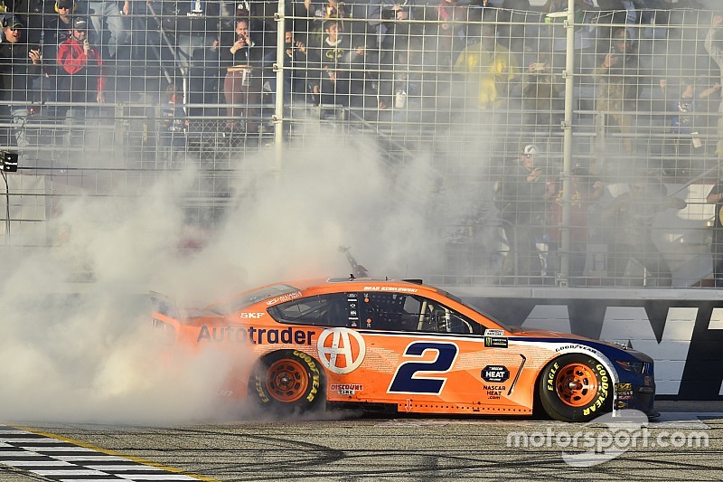 Roger Penske resalta récord de Brad Keselowski en NASCAR