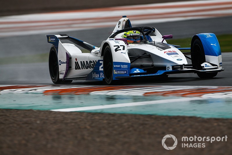 Sims da a BMW el monopolio de los test de Fórmula E bajo la lluvia de Valencia